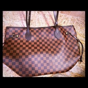 Louis Vuitton Neverfull MM